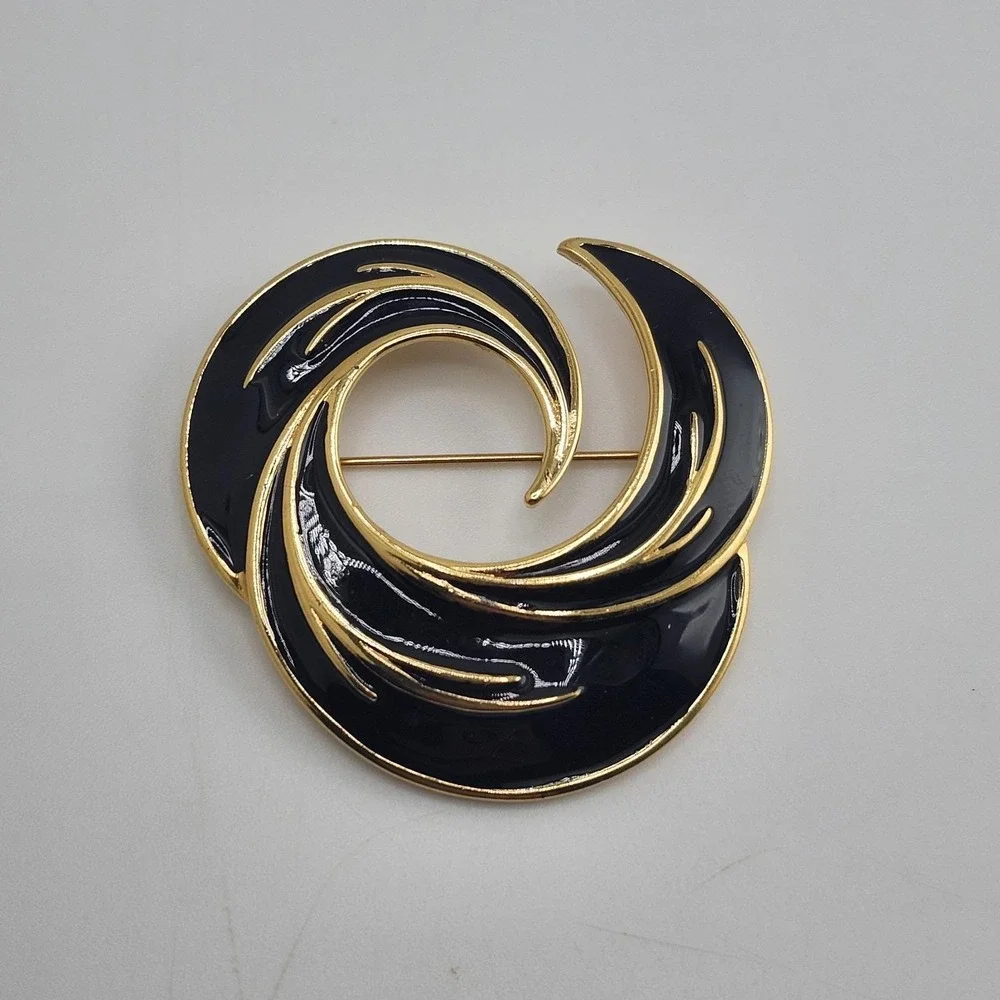 Monet Vintage Abstract Pin Brooch Black‎ Enamel Gold Chunky Signed 1980s Vintage